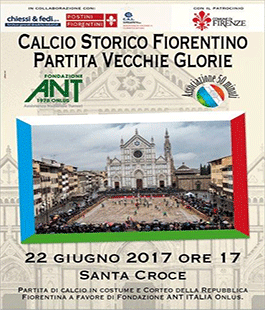 Calcio Storico Fiorentino: ''Partita delle Vecchie Glorie'' in Piazza Santa Croce