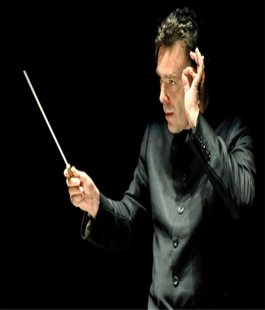 Yves Abel dirige il violoncellista Narek Hakhnazaryan in concerto al Teatro Verdi di Firenze