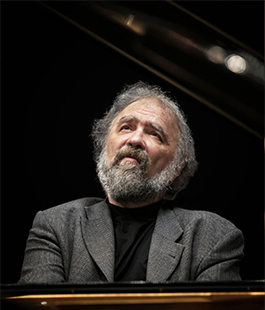 Il grande pianista Radu Lupu interpreta Schubert nel concerto al Teatro del Maggio Fiorentino