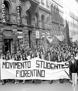 Movimento studentesco fiorentino: mostra fotografica e libro ''Concentramento ore 9'' alla Compagnia